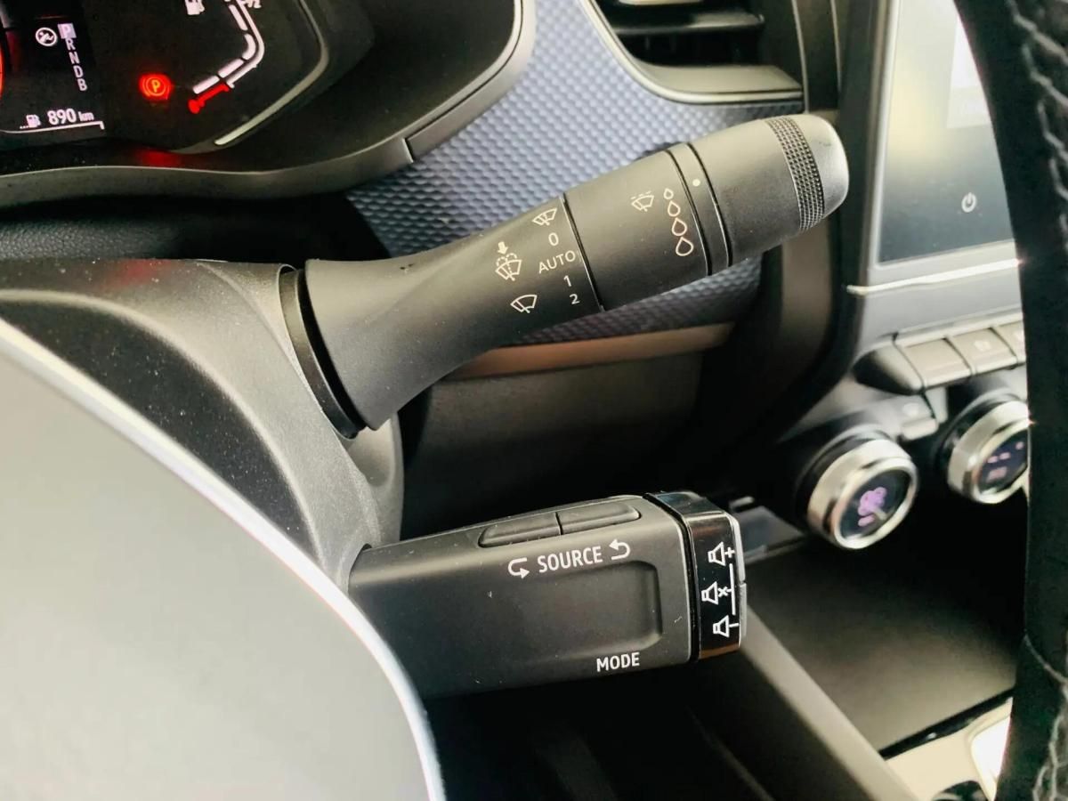 renault-arkana-2023-hibrido-a-gasolina-1598cc