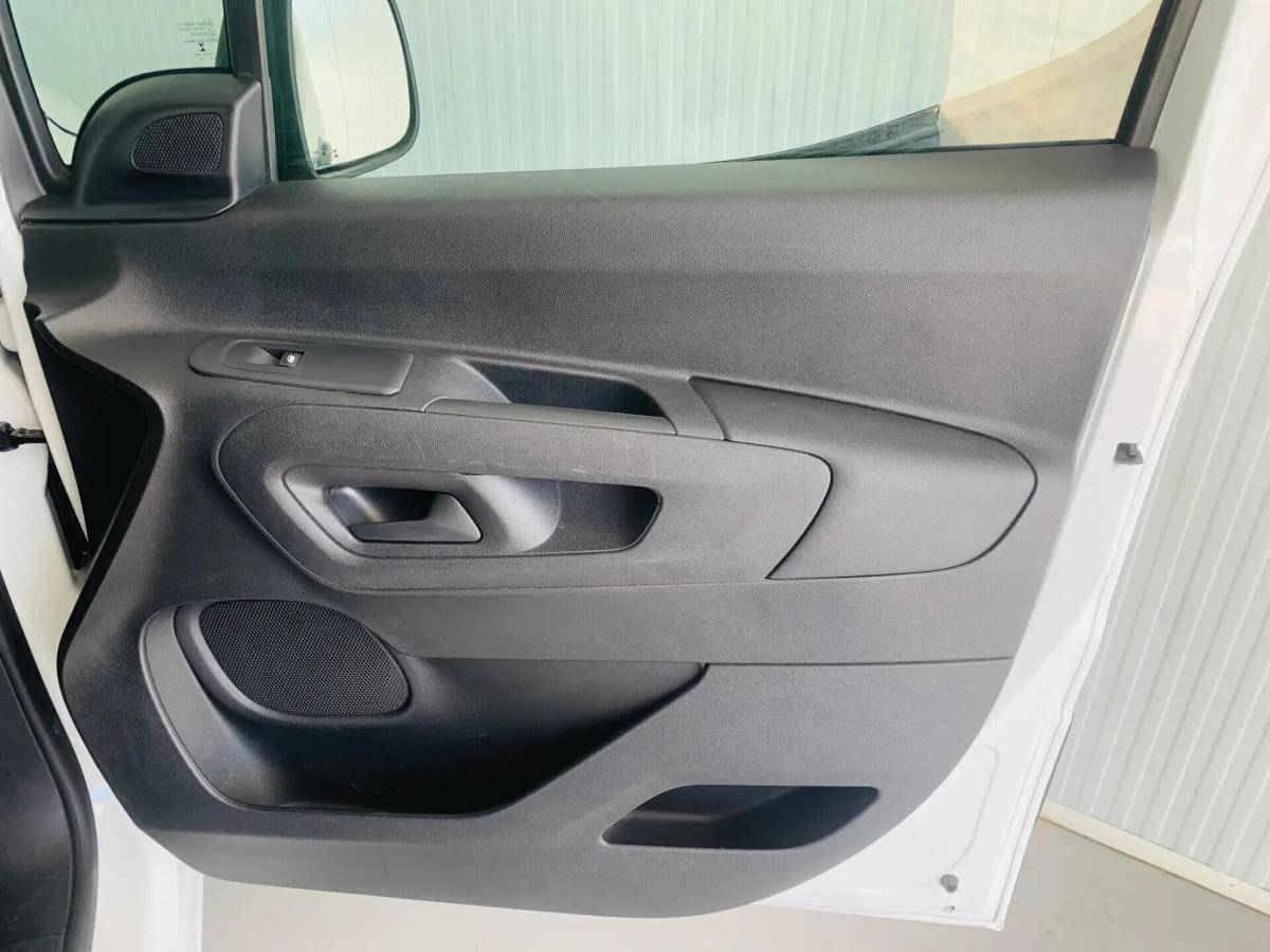 opel-combo-2022-diesel-1499cc