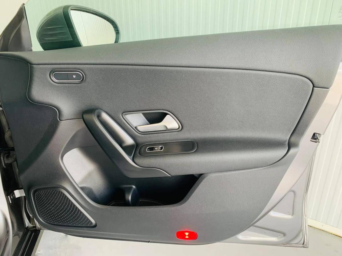 mercedes-benz-cla-180-2022-gasolina-1332cc