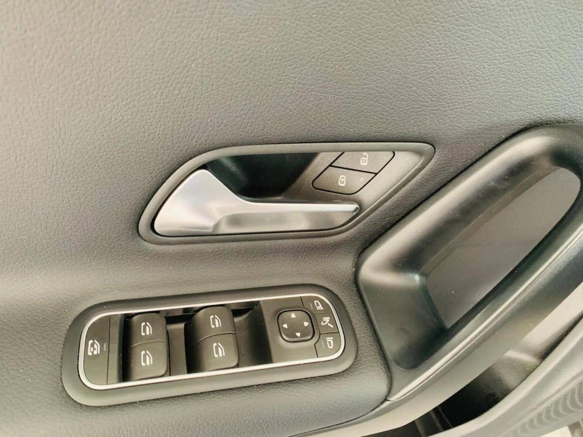 mercedes-benz-cla-180-2022-gasolina-1332cc