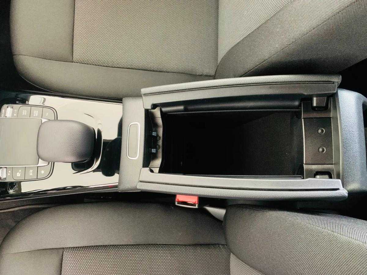 mercedes-benz-cla-180-2022-gasolina-1332cc