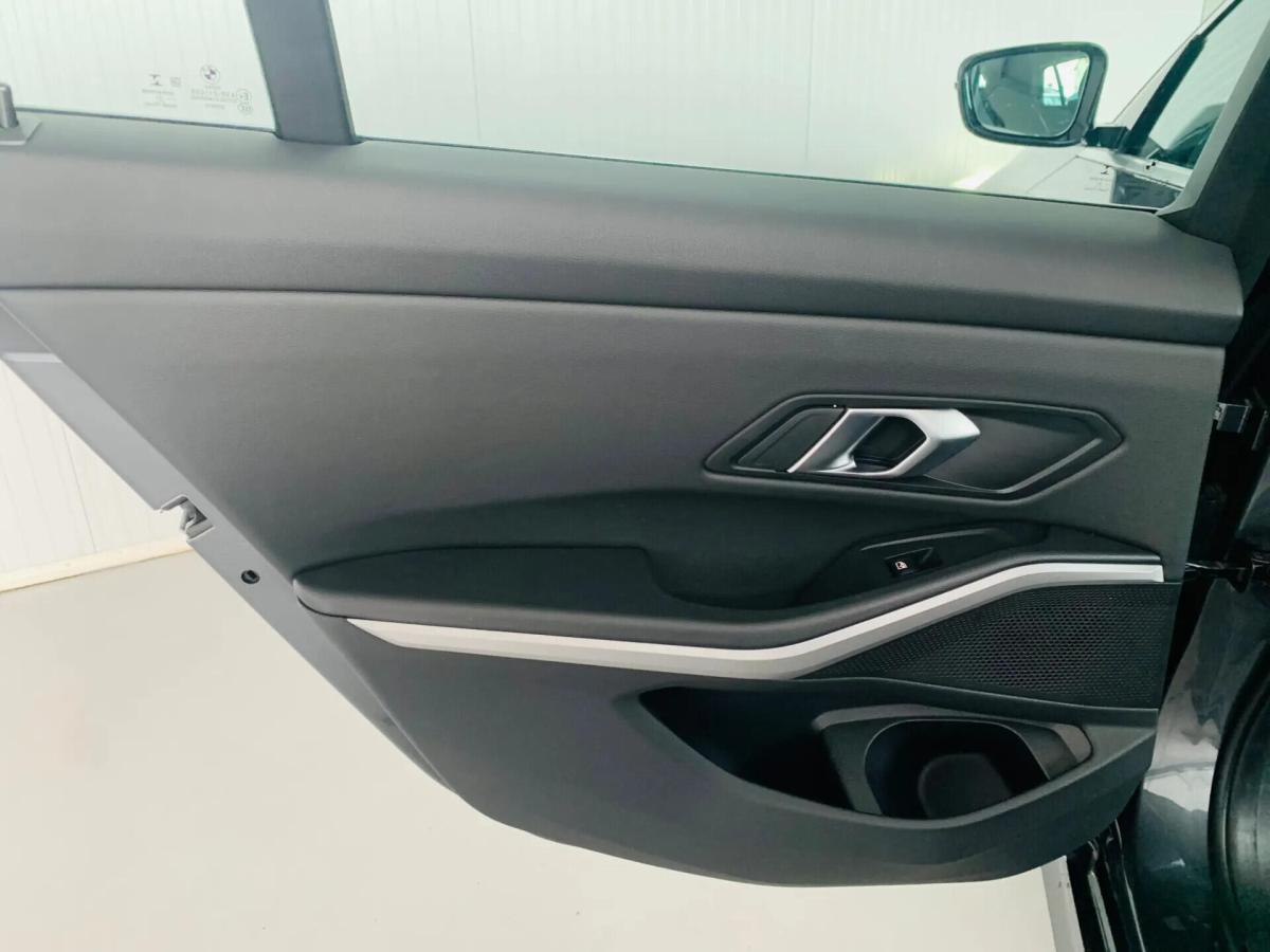 bmw-serie-3-318d-touring-2021-diesel-1995cc