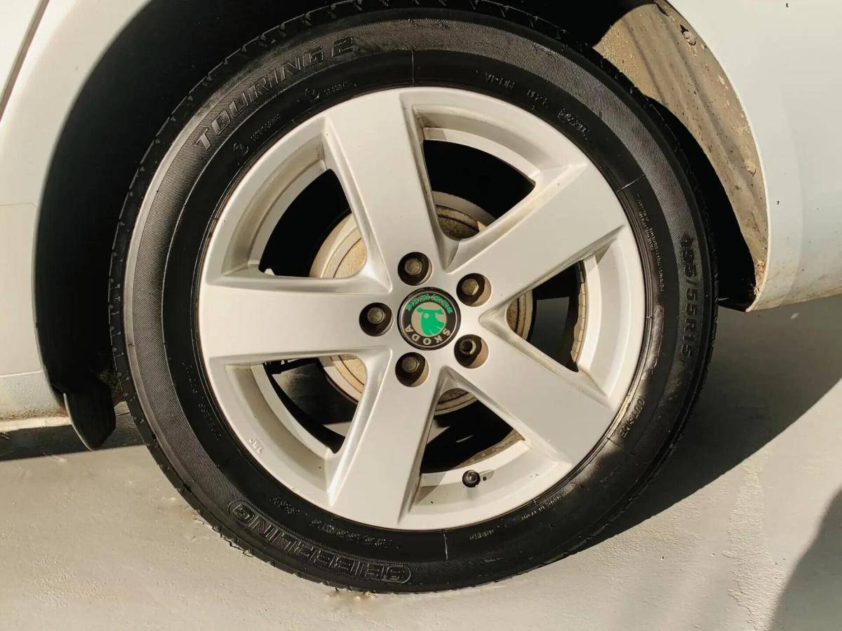 skoda-fabia-break-2011-diesel-1199cc