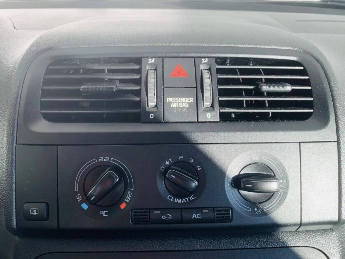 skoda-fabia-break-2011-diesel-1199cc