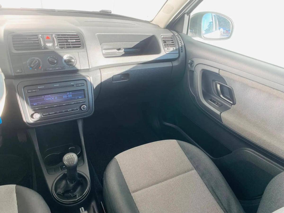 skoda-fabia-break-2011-diesel-1199cc