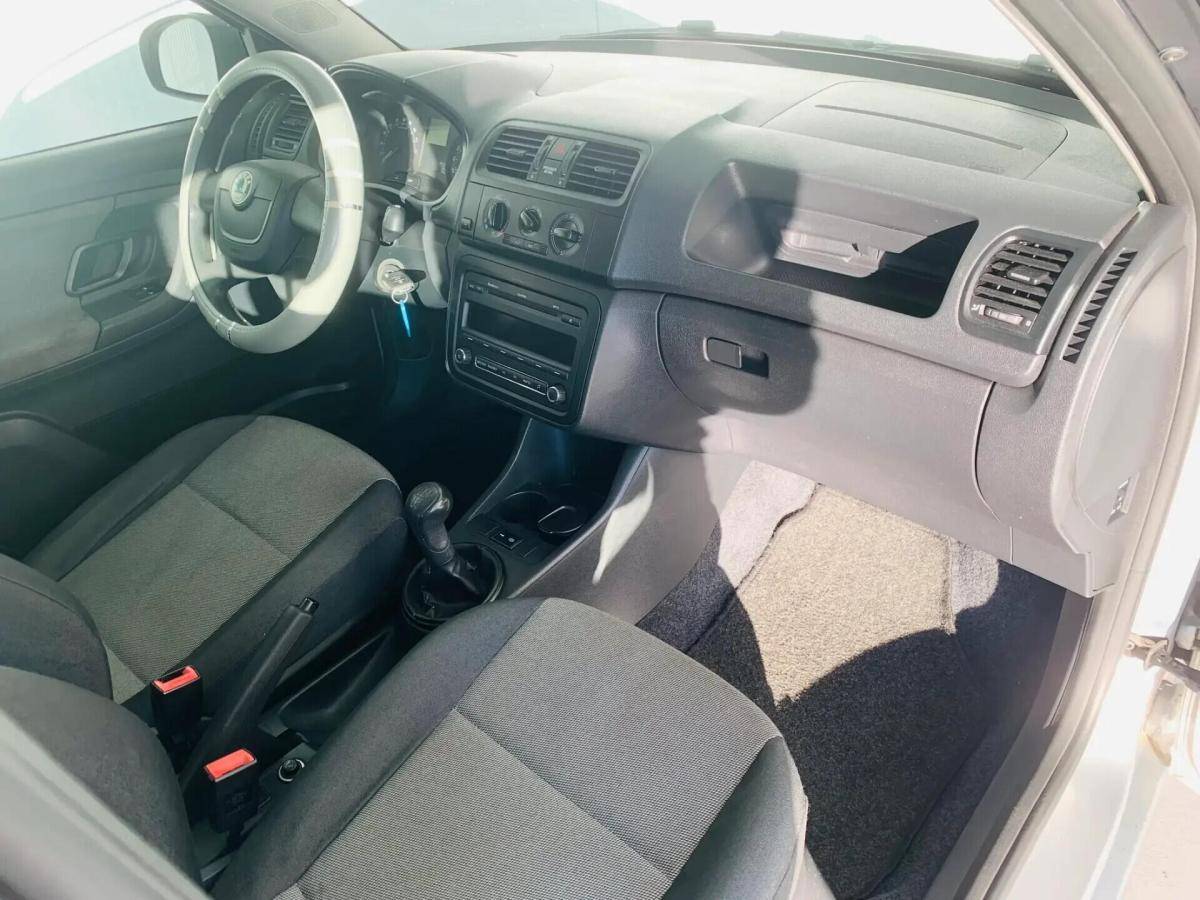 skoda-fabia-break-2011-diesel-1199cc