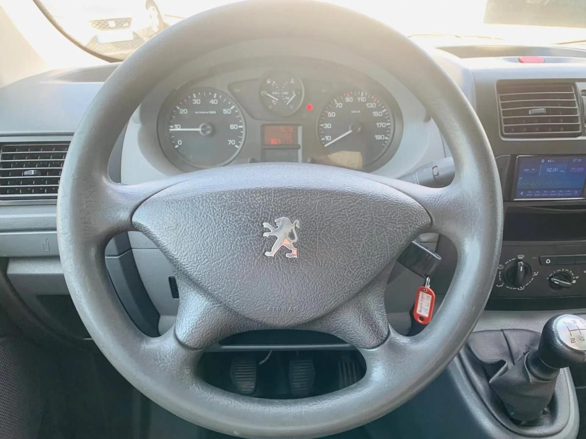 peugeot-expert-2008-diesel-1560cc