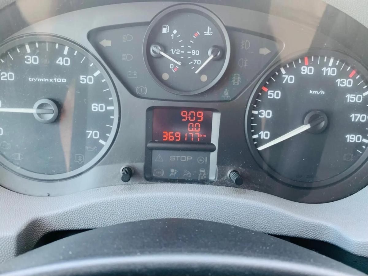 peugeot-expert-2008-diesel-1560cc