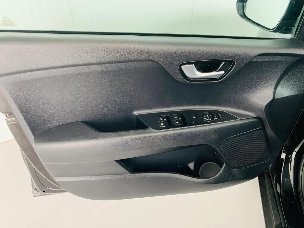 kia-stonic-2018-gasolina-998cc
