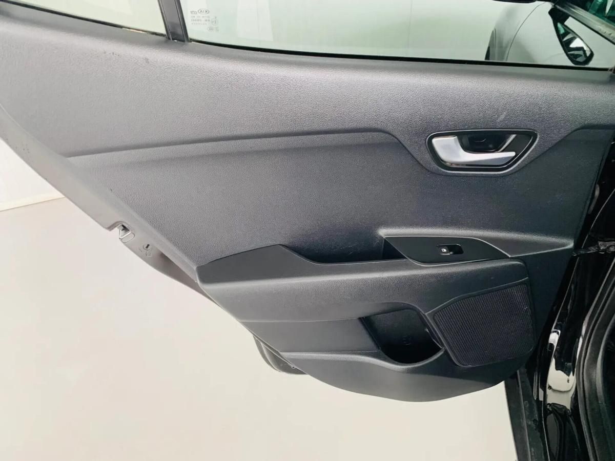 kia-stonic-2018-gasolina-998cc