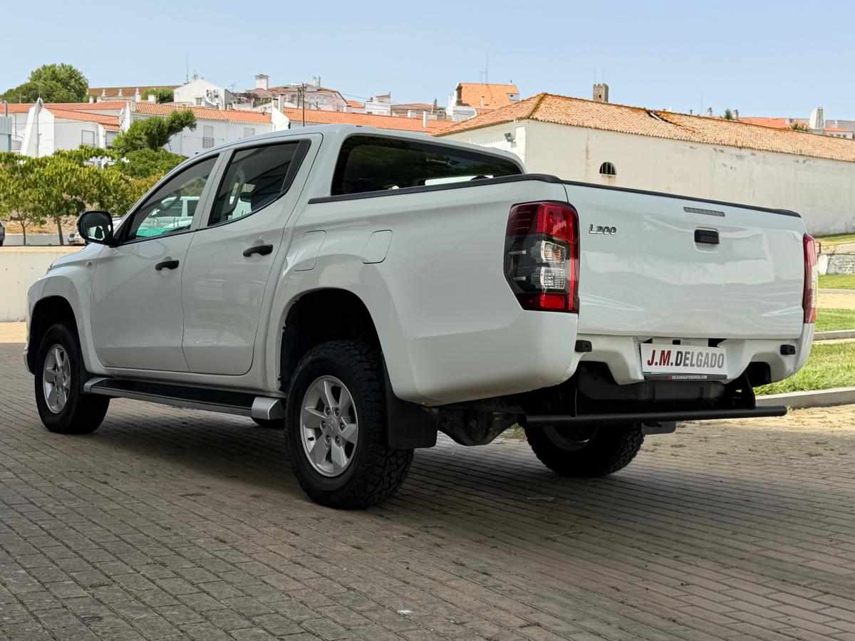 mitsubishi-l200-2-3-150cv-2021-diesel-2268cc