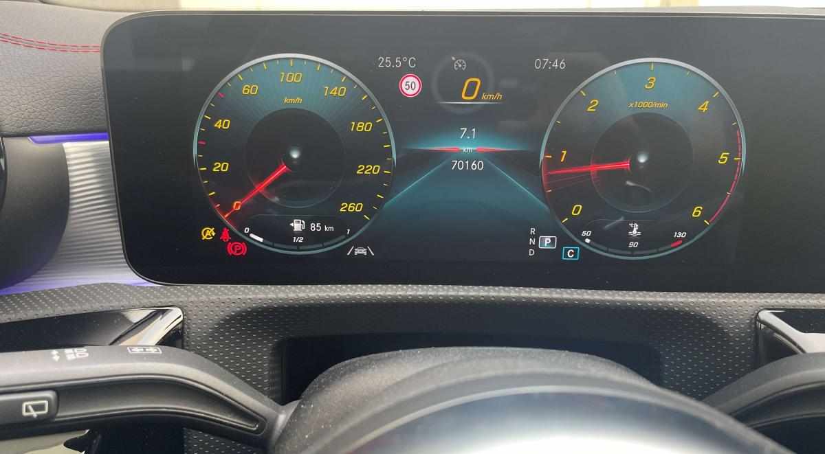 mercedes-benz-cla-180-d-1-5-2021-diesel-1950cc
