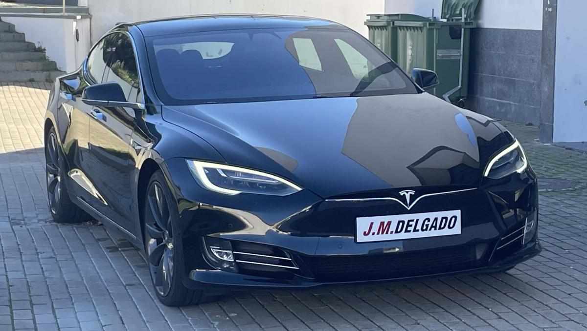 tesla-model-s-p85d-2018-eletrico