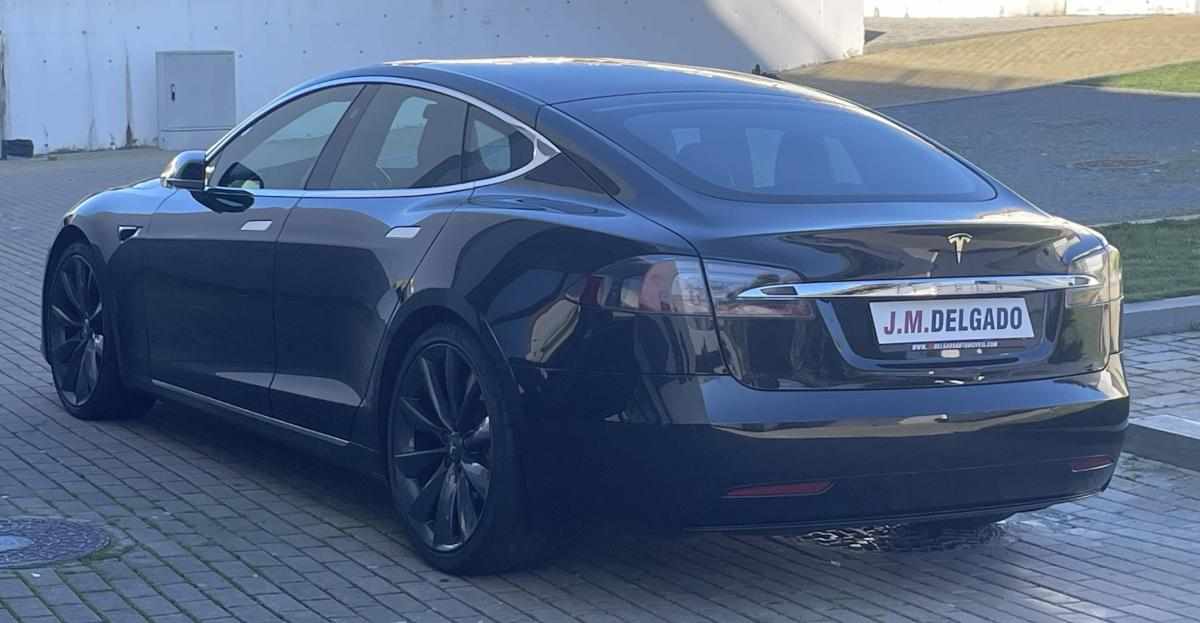 tesla-model-s-p85d-2018-eletrico