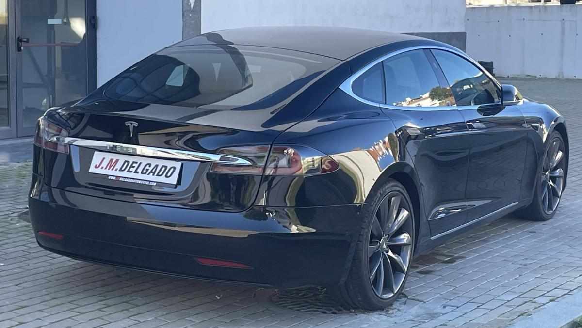 tesla-model-s-p85d-2018-eletrico