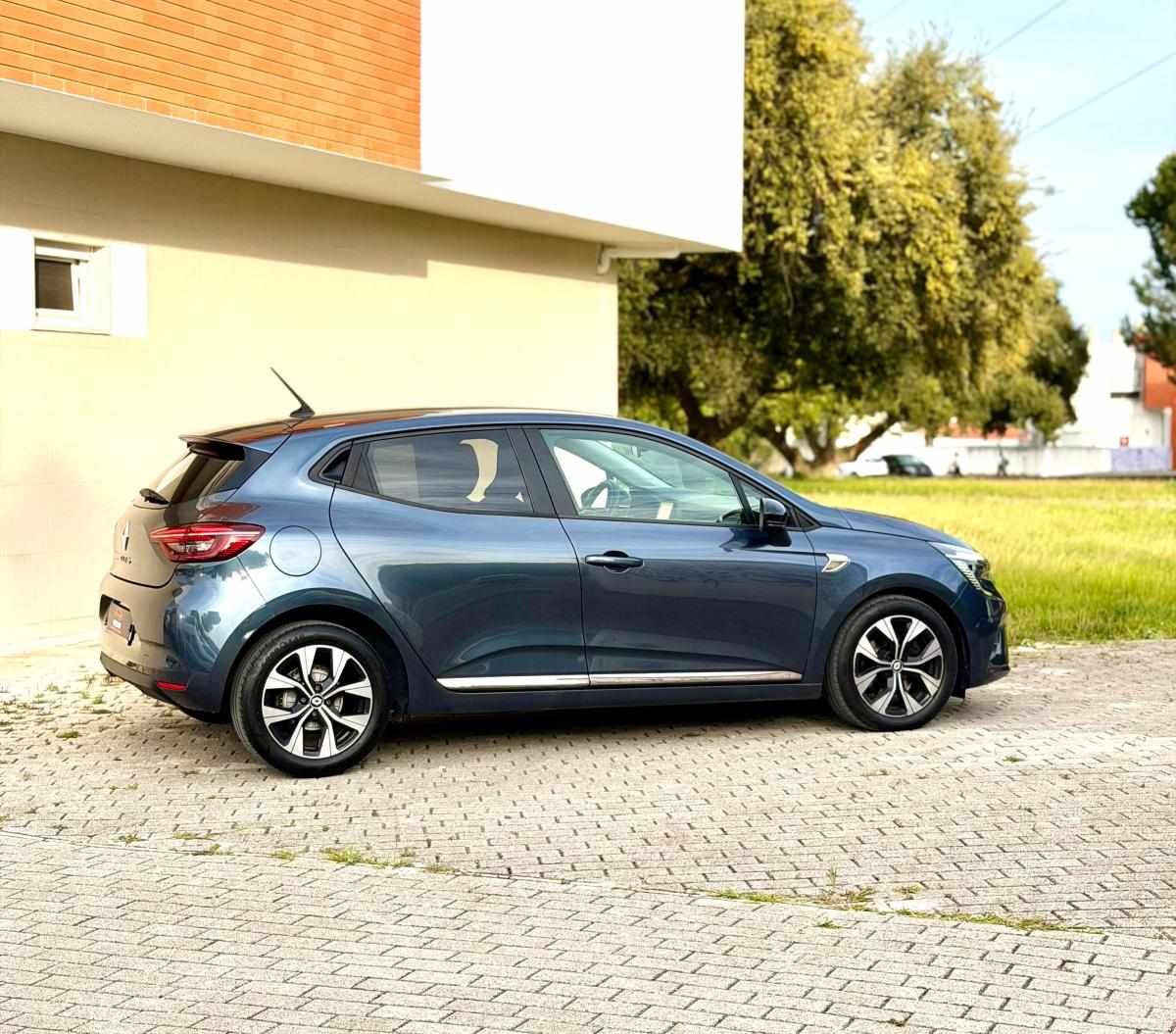 renault-clio-1-5-101cv-2022-diesel-1461cc