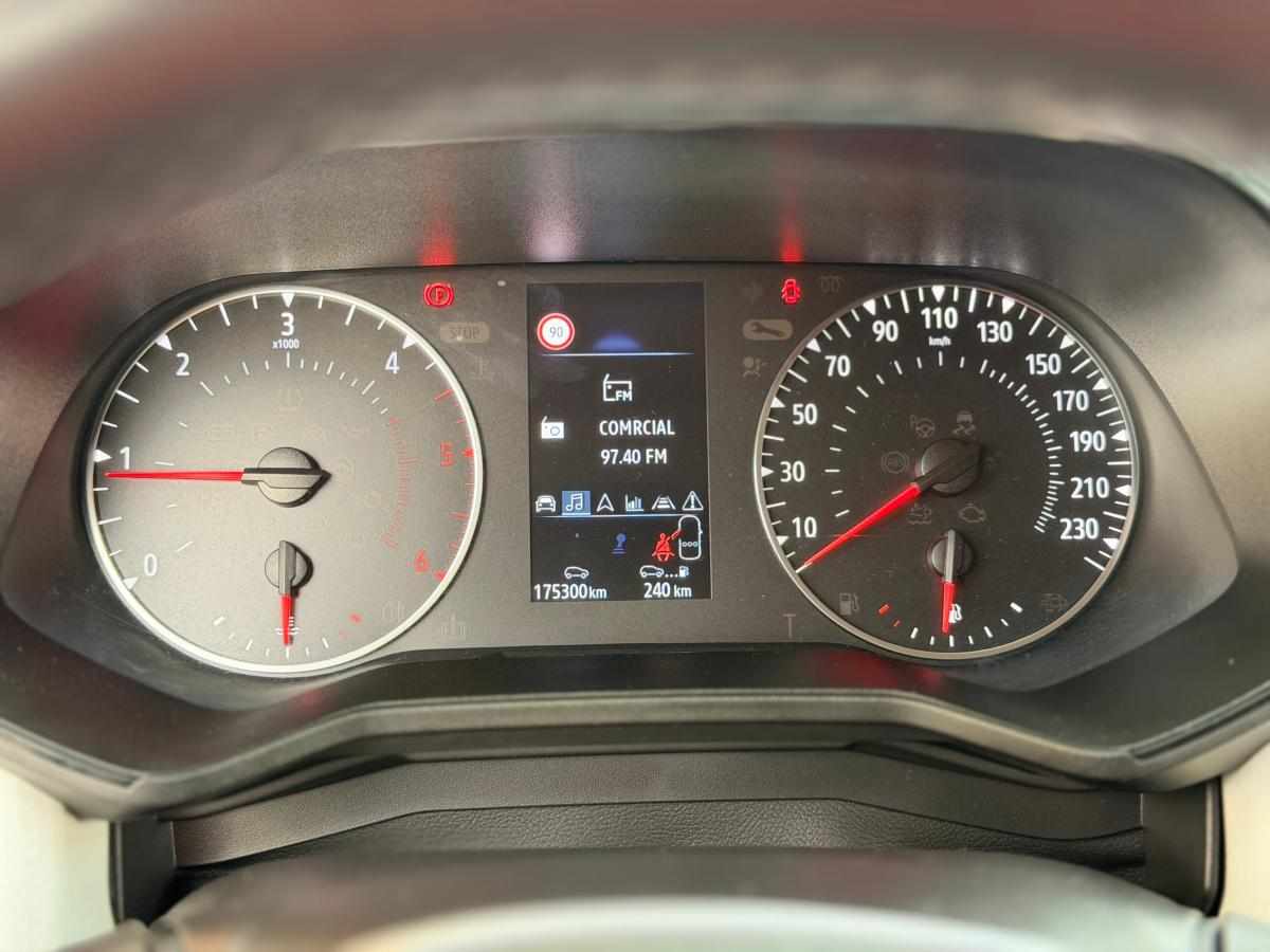 renault-clio-1-5-101cv-2022-diesel-1461cc