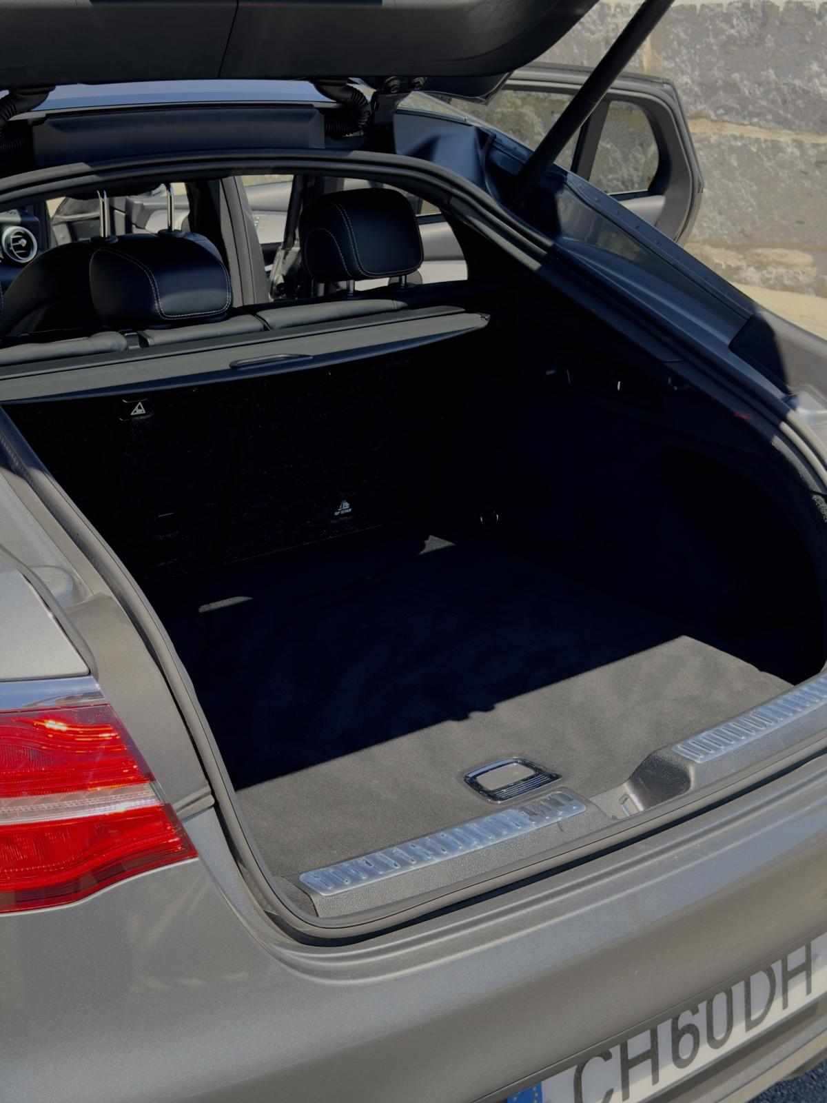 mercedes-benz-glc-250-d-4matic-9g-2018-diesel-2143cc