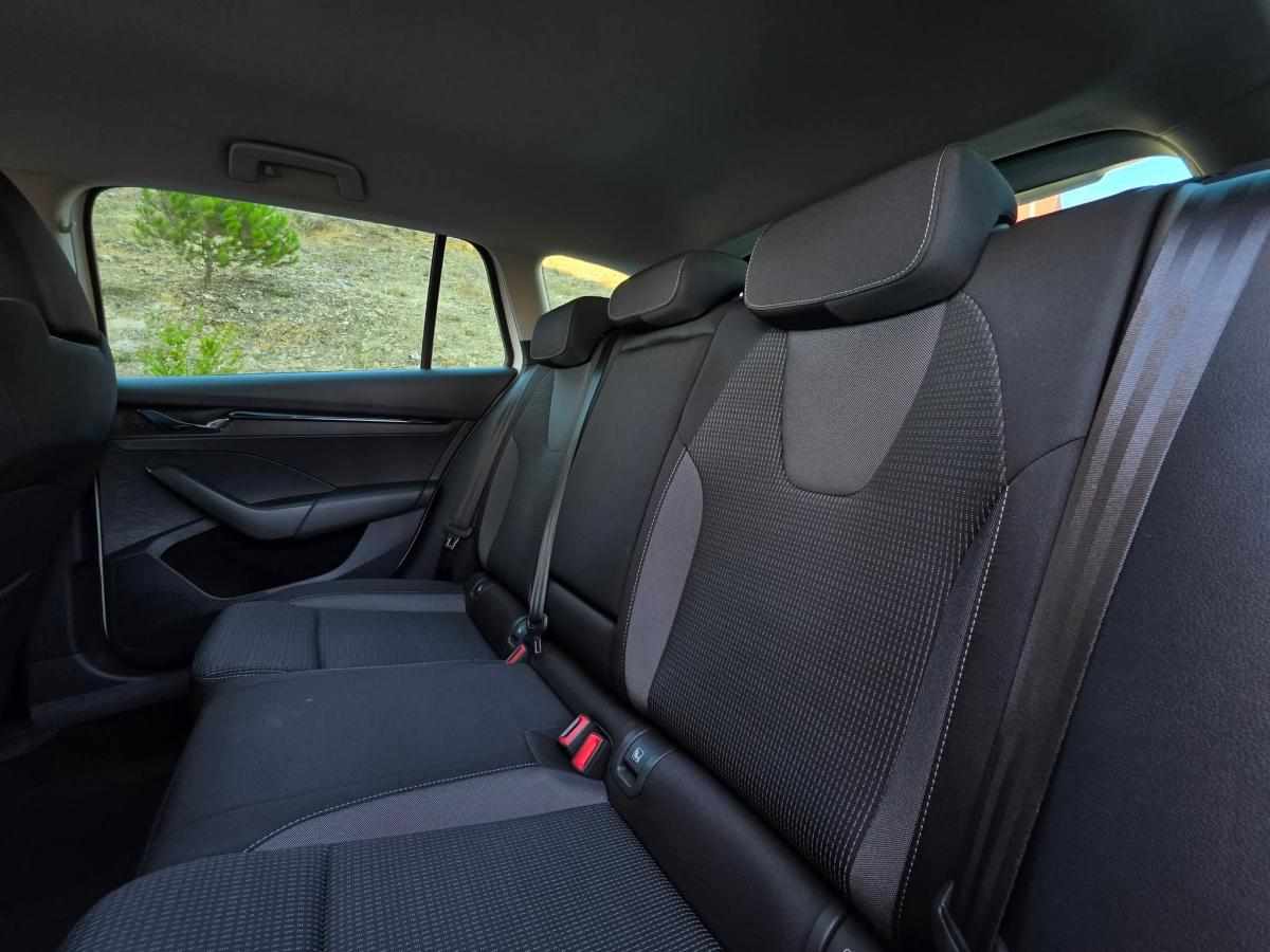 skoda-octavia-2-0-tdi-2022-diesel-1968cc