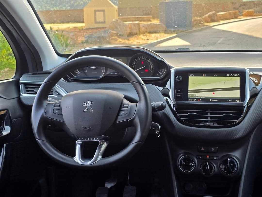 peugeot-208-1-5-bluehdi-2019-diesel-1499cc