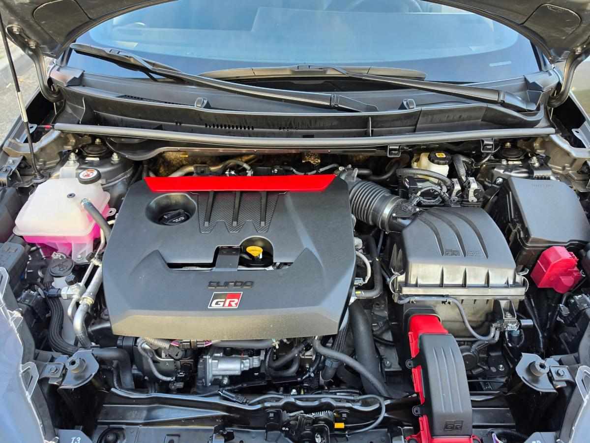 toyota-yaris-grmn-yaris-2024-gasolina-1618cc