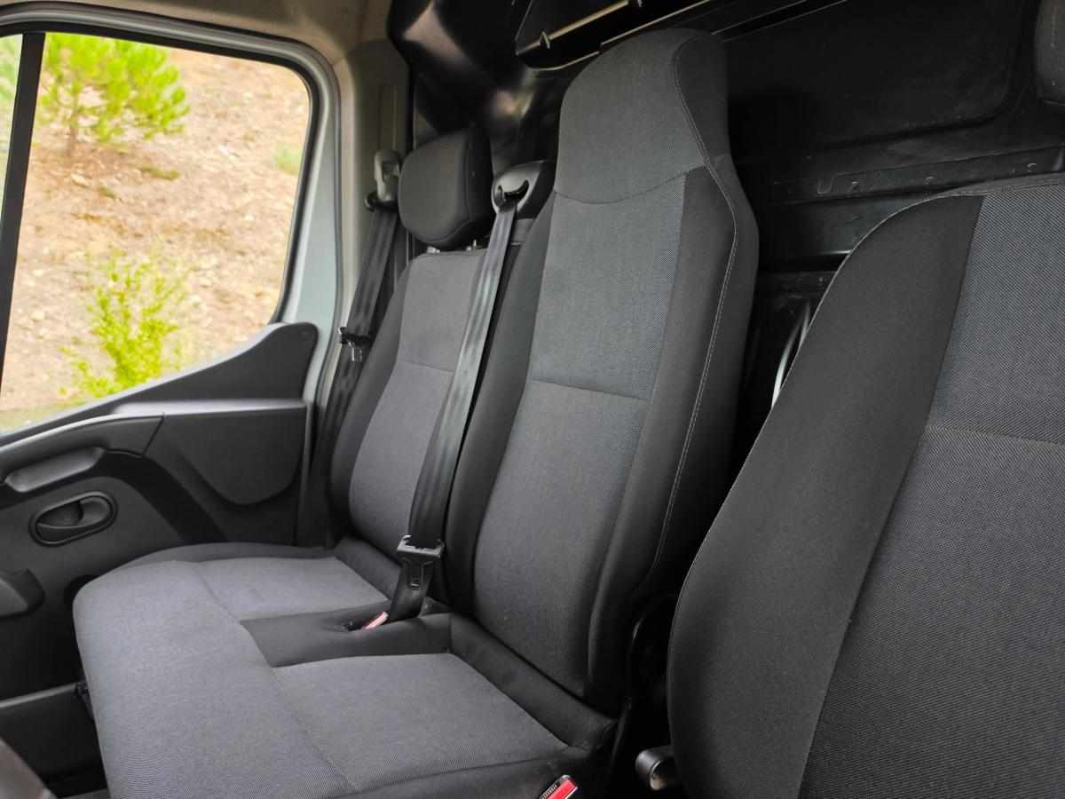 renault-master-2-3-136cv-2023-diesel-2299cc