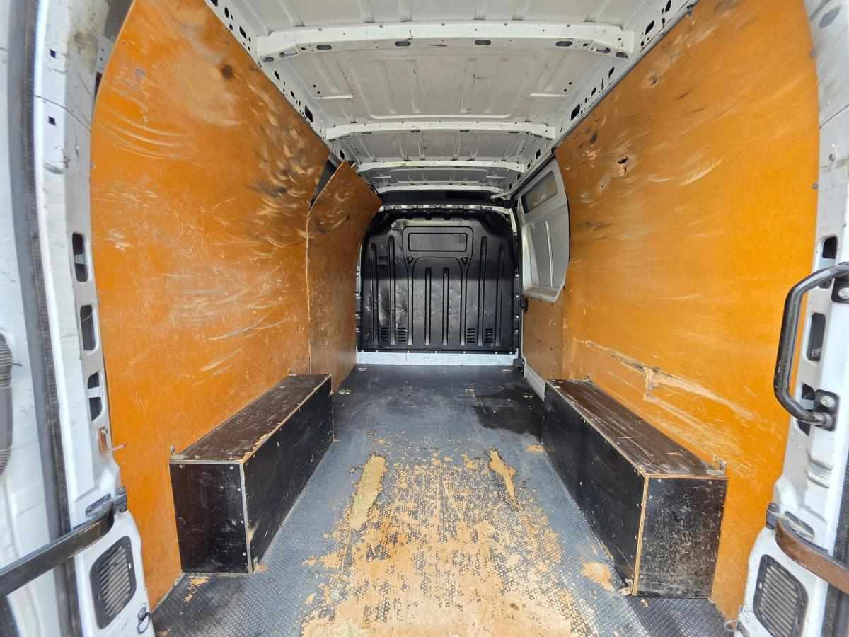 renault-master-2-3-136cv-2023-diesel-2299cc