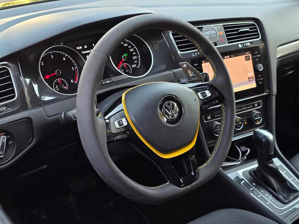 volkswagen-golf-2-0-tdi-2019-diesel-1968cc
