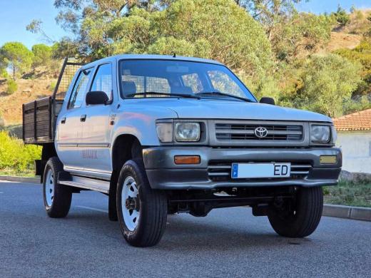 toyota-hilux-2-4-80cv-1994-diesel-2446cc