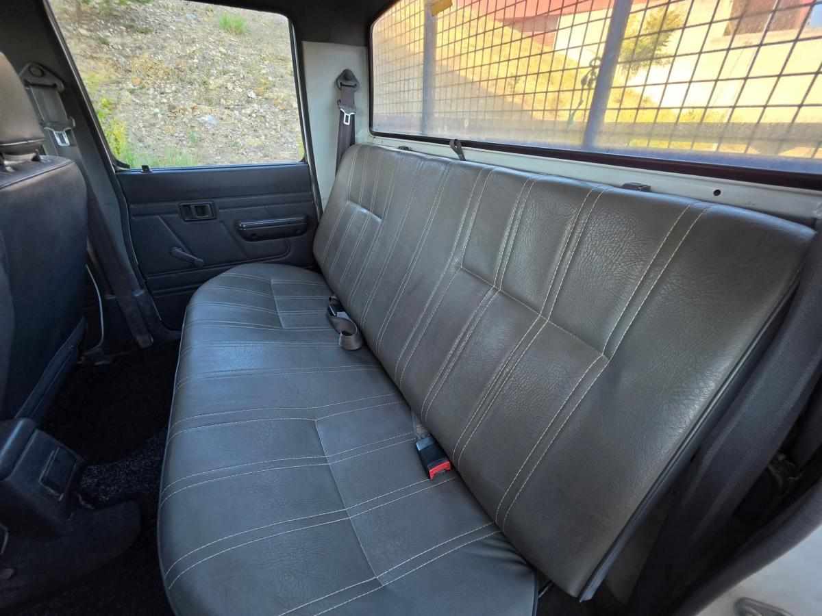 toyota-hilux-2-4-80cv-1994-diesel-2446cc
