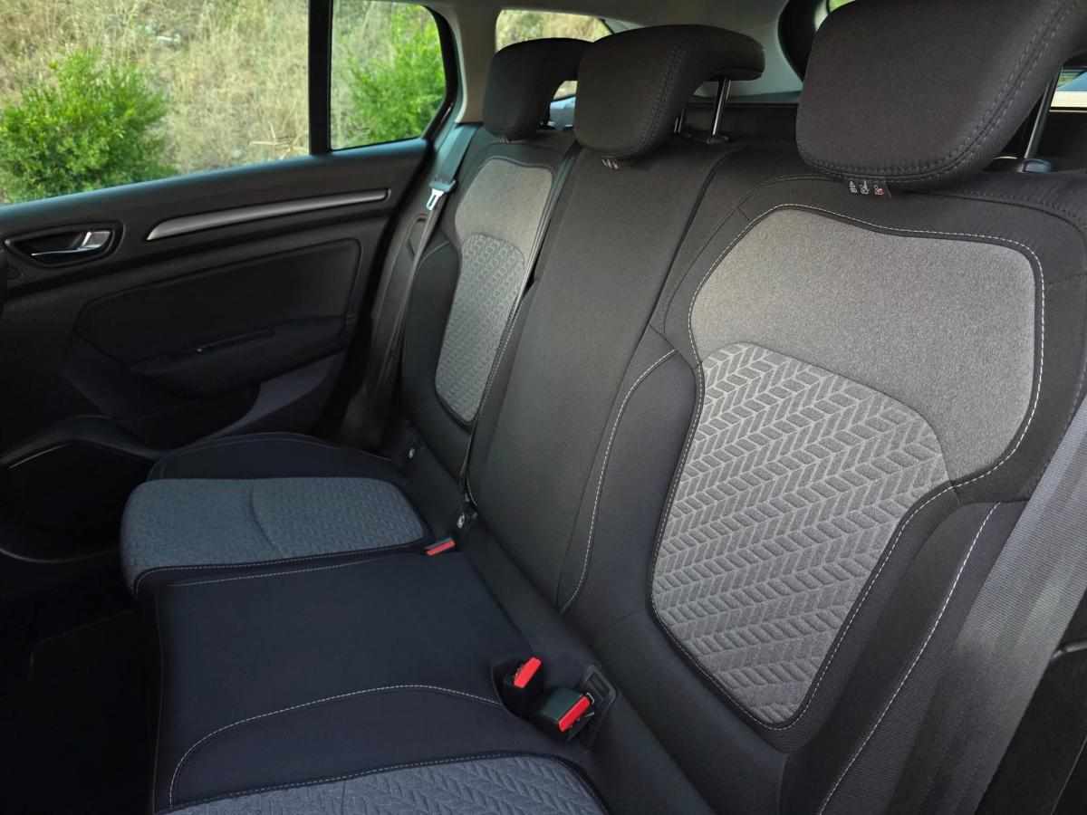 renault-megane-1-5-blue-dci-2021-diesel-1461cc