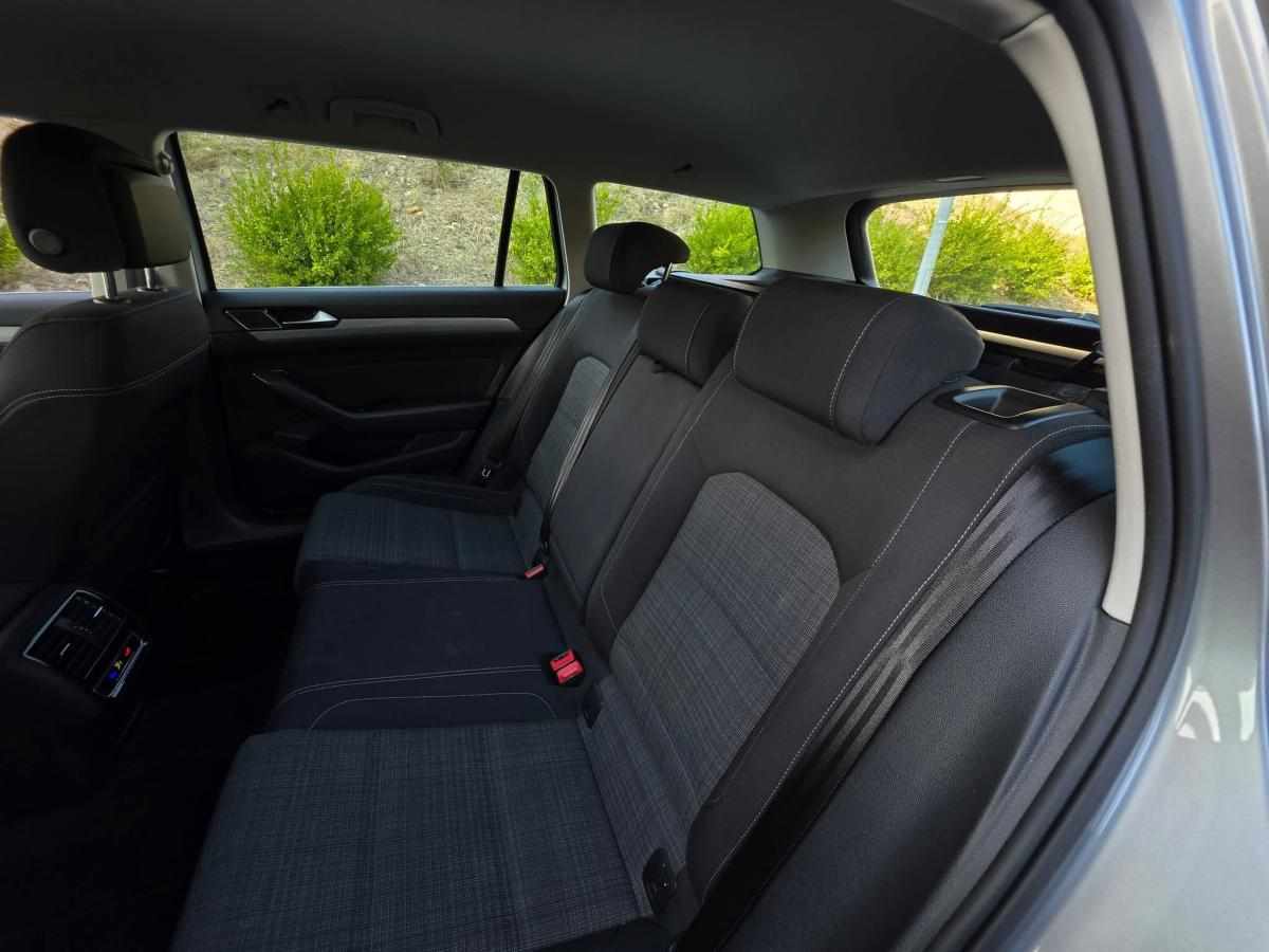 volkswagen-passat-2-0-tdi-bluemotion-2022-diesel-1968cc