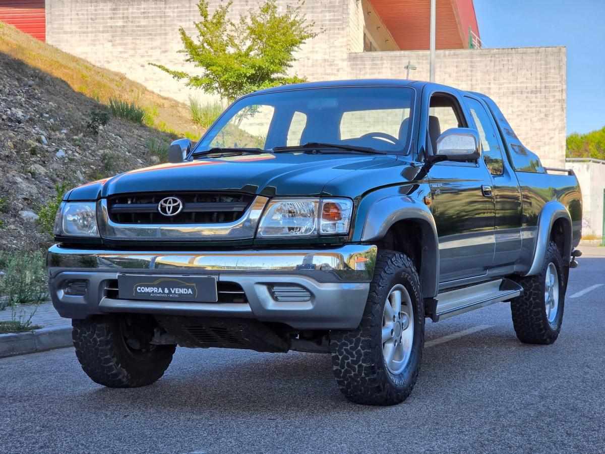 toyota-hilux-2-5-102cv-2004-diesel-2494cc