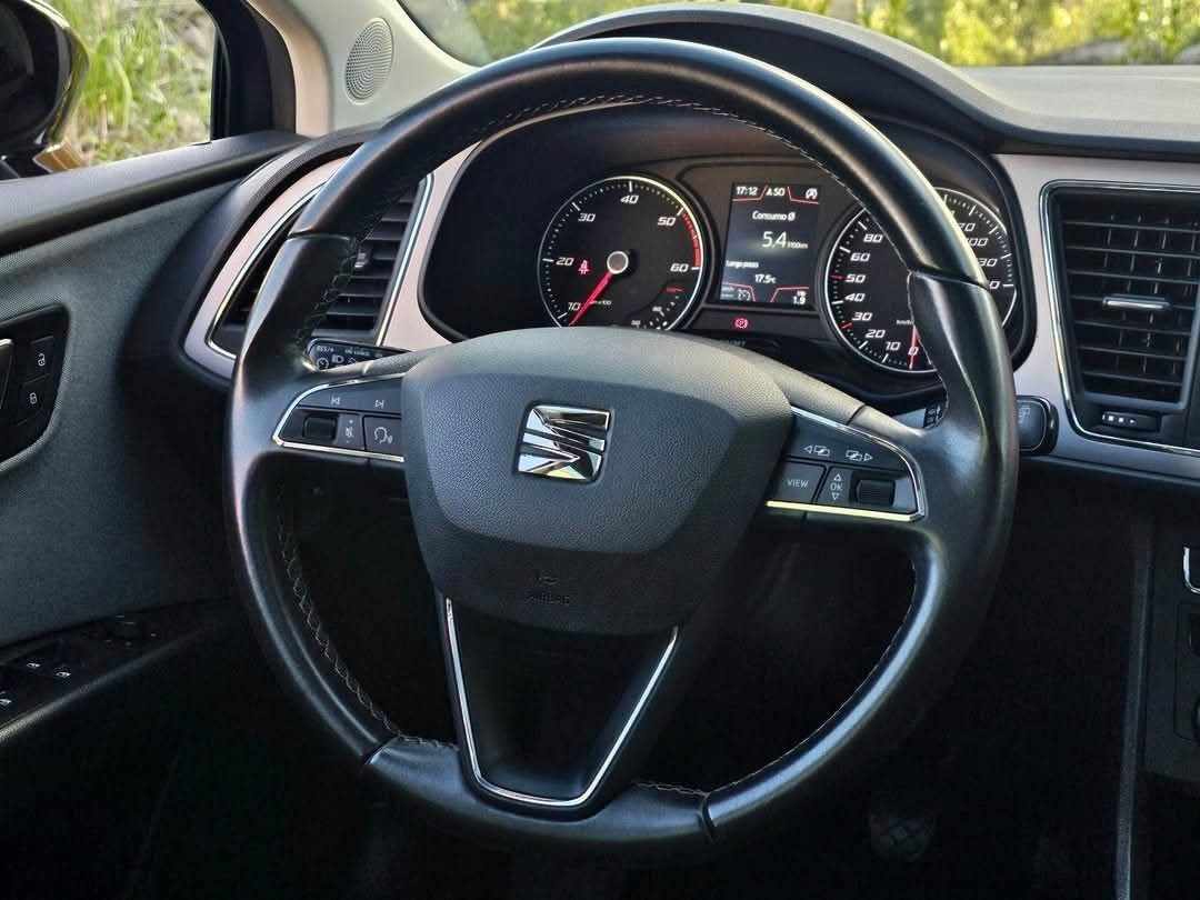 seat-leon-1-6-tdi-2020-diesel-1598cc