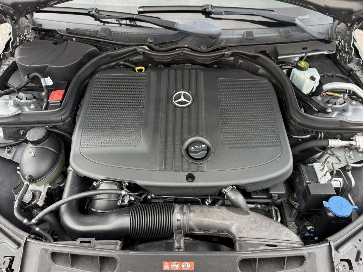 mercedes-benz-classe-c-2011-diesel-2148cc