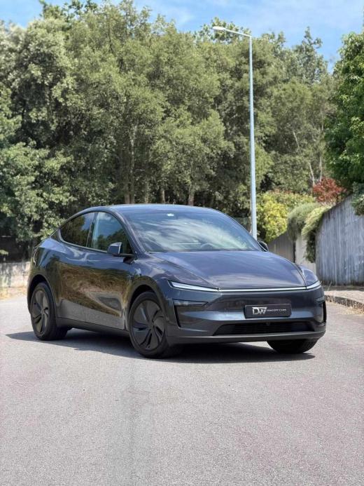 tesla-model-y-long-range-awd-2025-eletrico