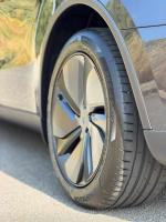 tesla-model-y-long-range-awd-2025-eletrico
