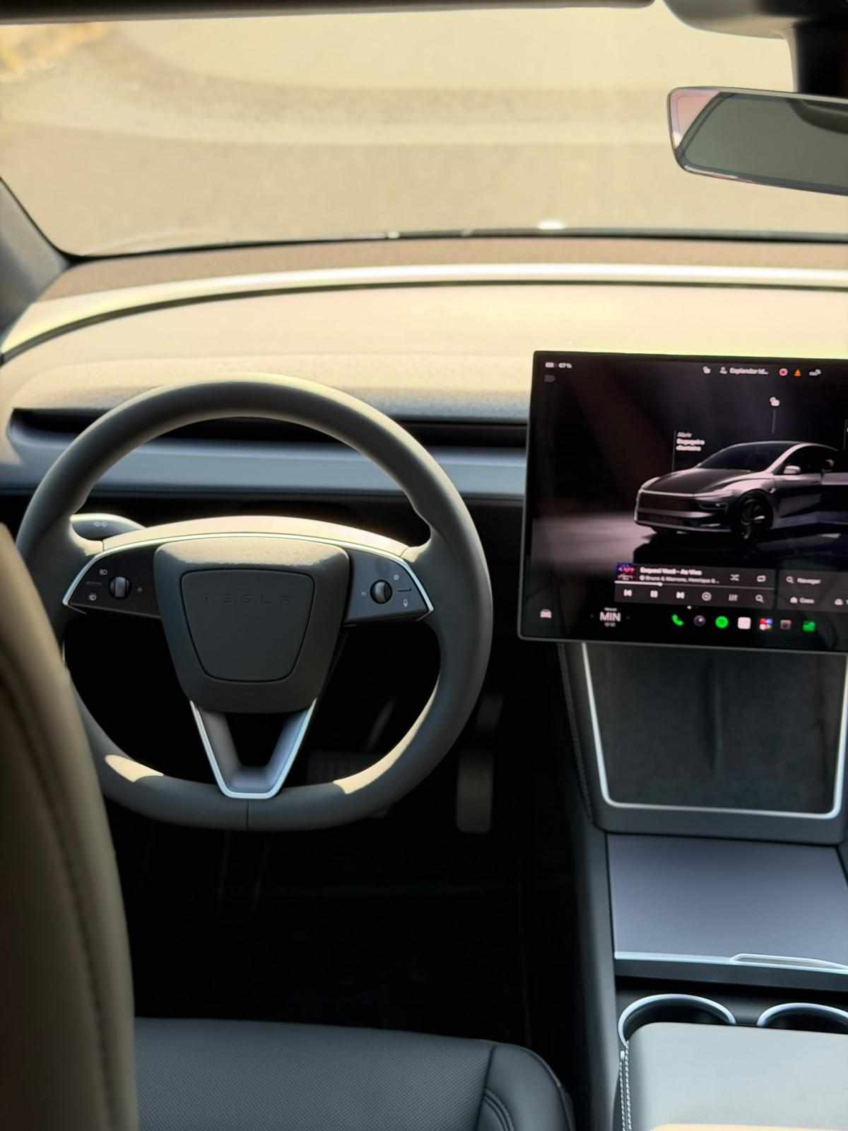 tesla-model-y-long-range-awd-2025-eletrico