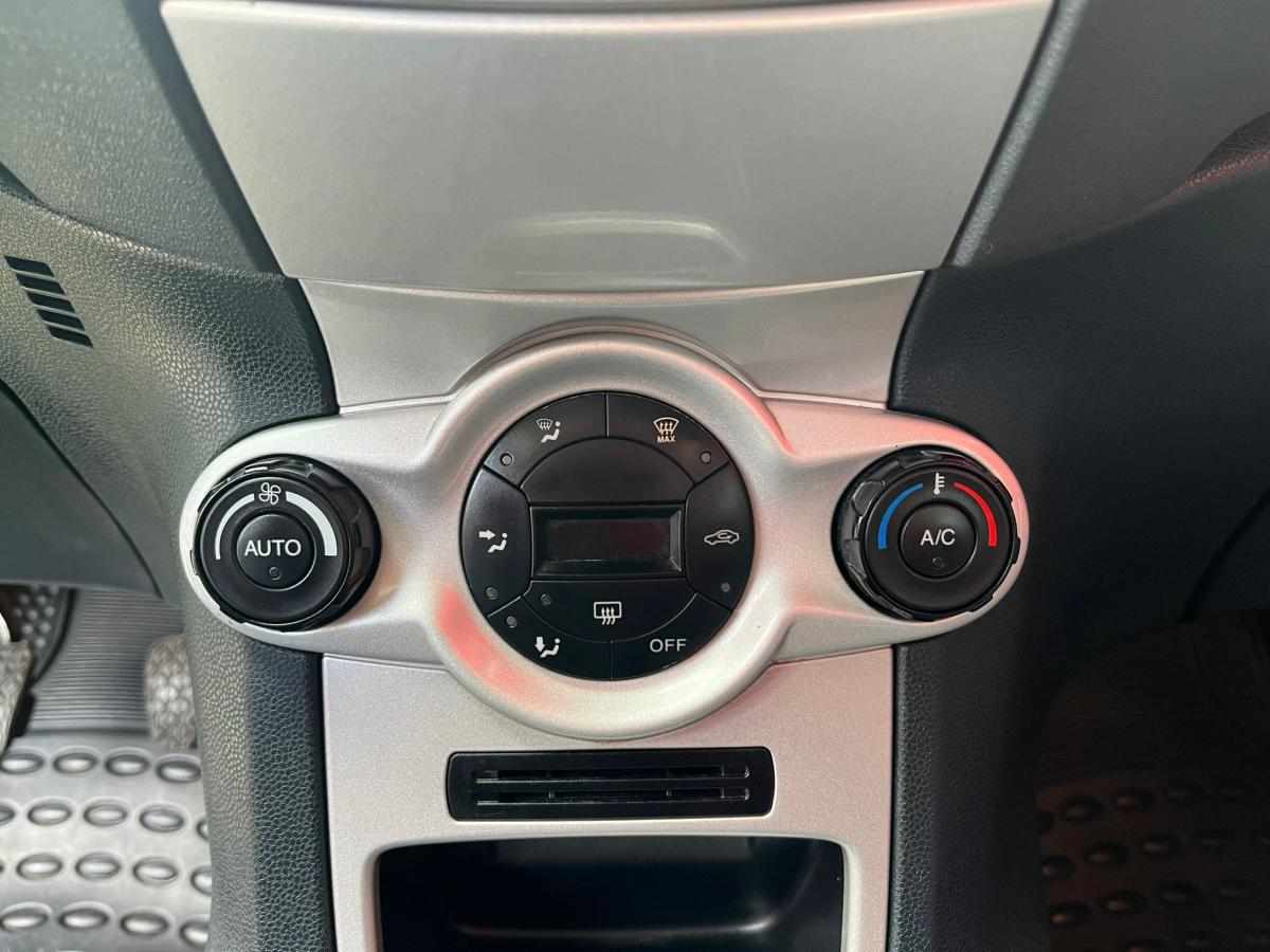 ford-fiesta-1-4-70cv-2010-diesel-1399cc