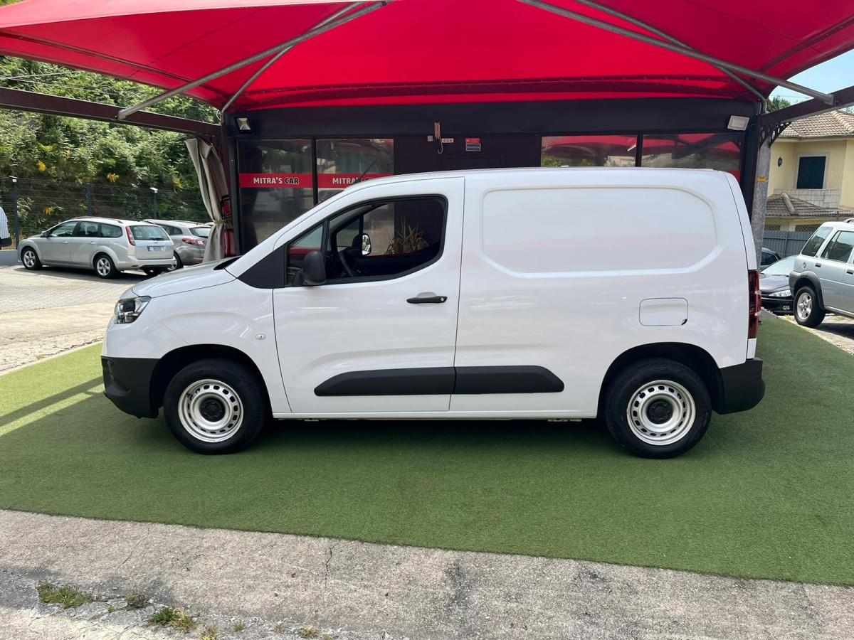 toyota-proace-city-1-5-102cv-2023-diesel-1499cc