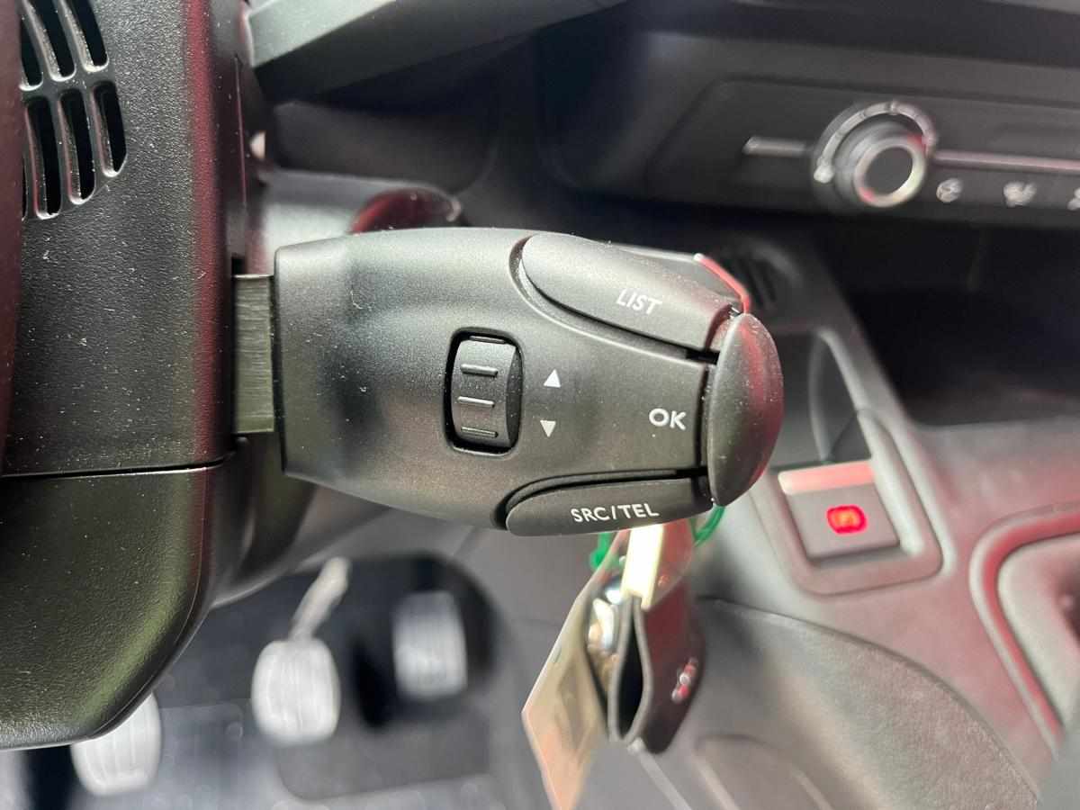 toyota-proace-city-1-5-102cv-2023-diesel-1499cc