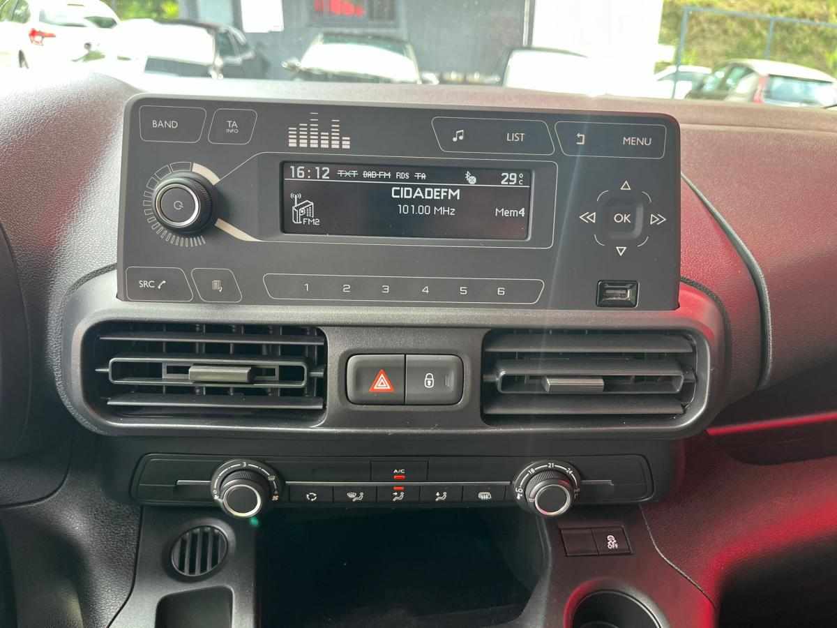 toyota-proace-city-1-5-102cv-2023-diesel-1499cc