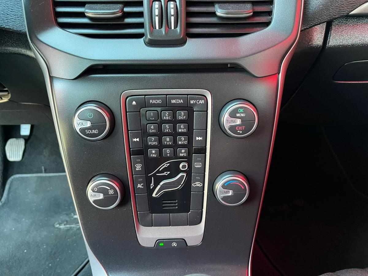 volvo-v40-1-6-d2-2013-diesel-1560cc