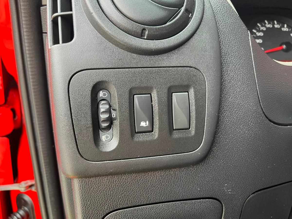 renault-master-2-3-110cv-2016-diesel-2299cc