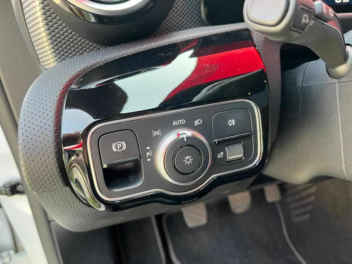 mercedes-benz-cla-180-d-1-5-2020-diesel-1461cc