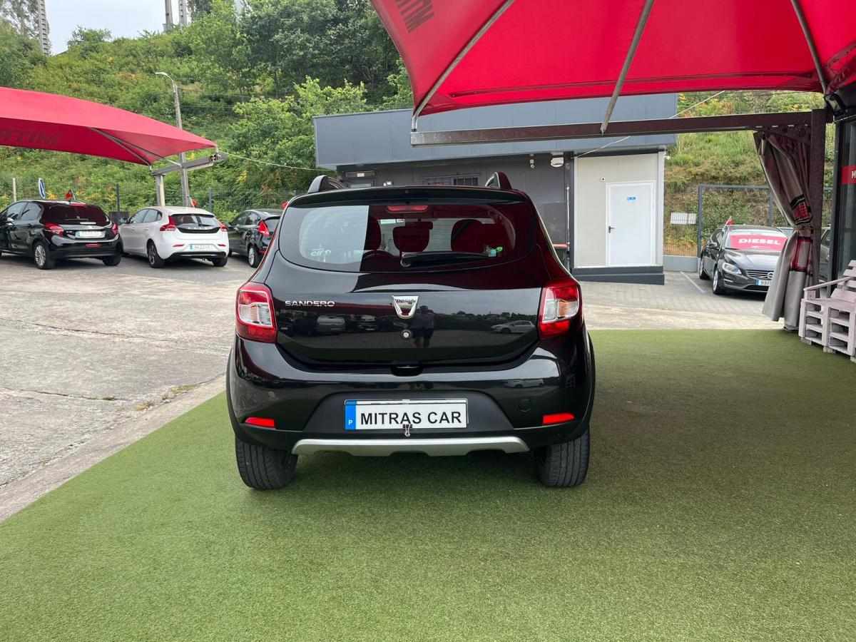 dacia-sandero-0-9-tce-2015-gasolina-898cc