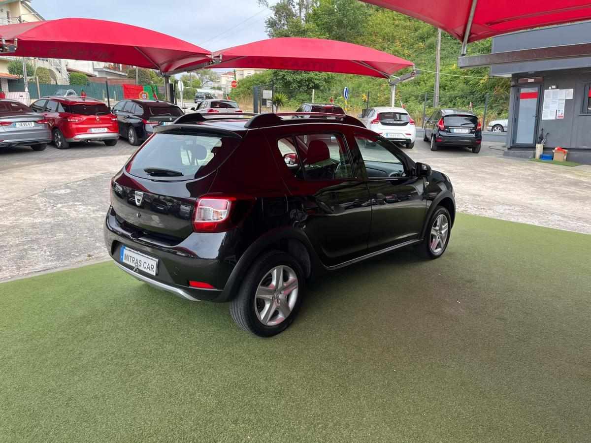 dacia-sandero-0-9-tce-2015-gasolina-898cc
