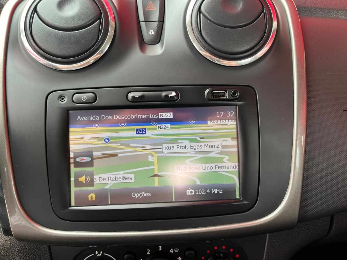 dacia-sandero-0-9-tce-2015-gasolina-898cc