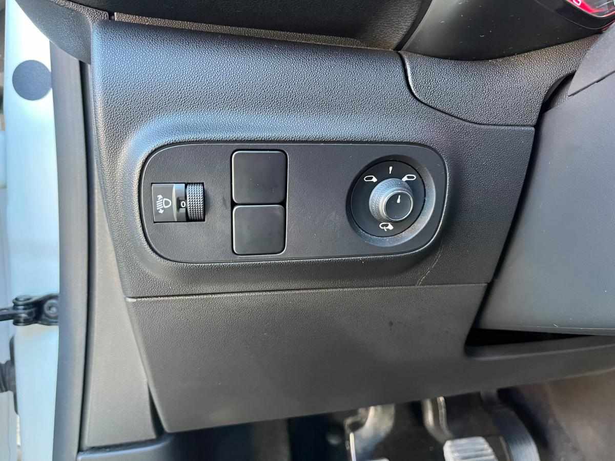 citroen-c3-1-2-83cv-2022-gasolina-1199cc