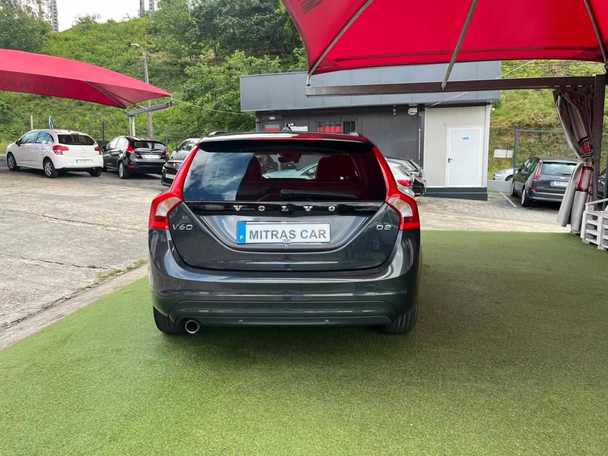 volvo-v60-1-6-d2-2015-diesel-1560cc